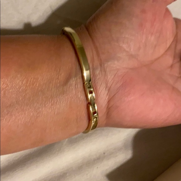 Ladies watch created with Swarovski crystals - Picture 3 of 7